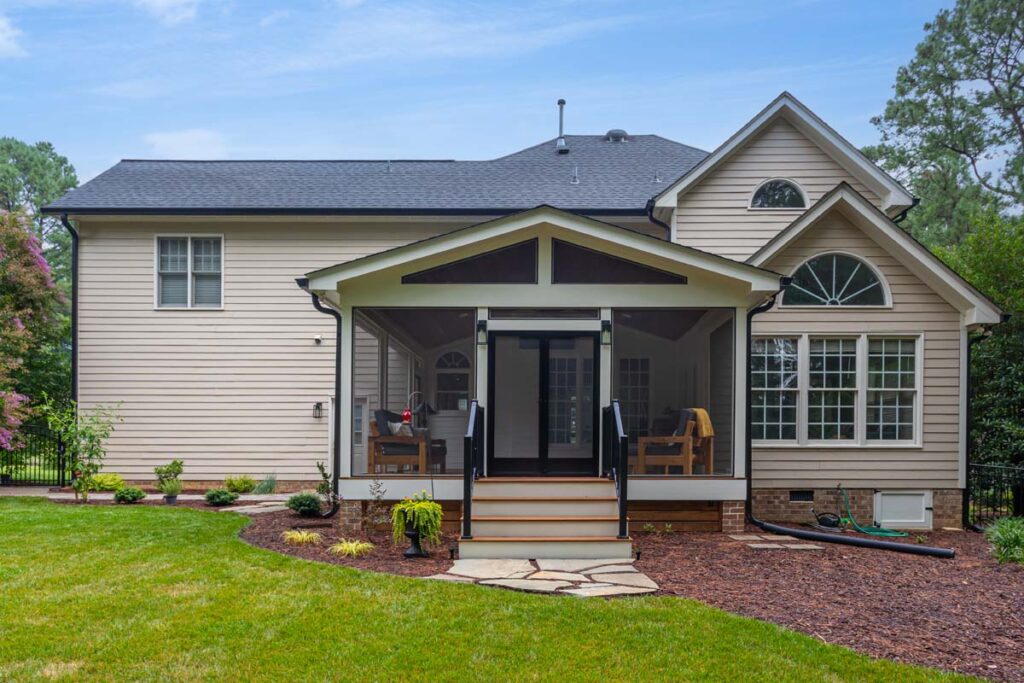 Direct front-facing view of Jasper composite screen deck.