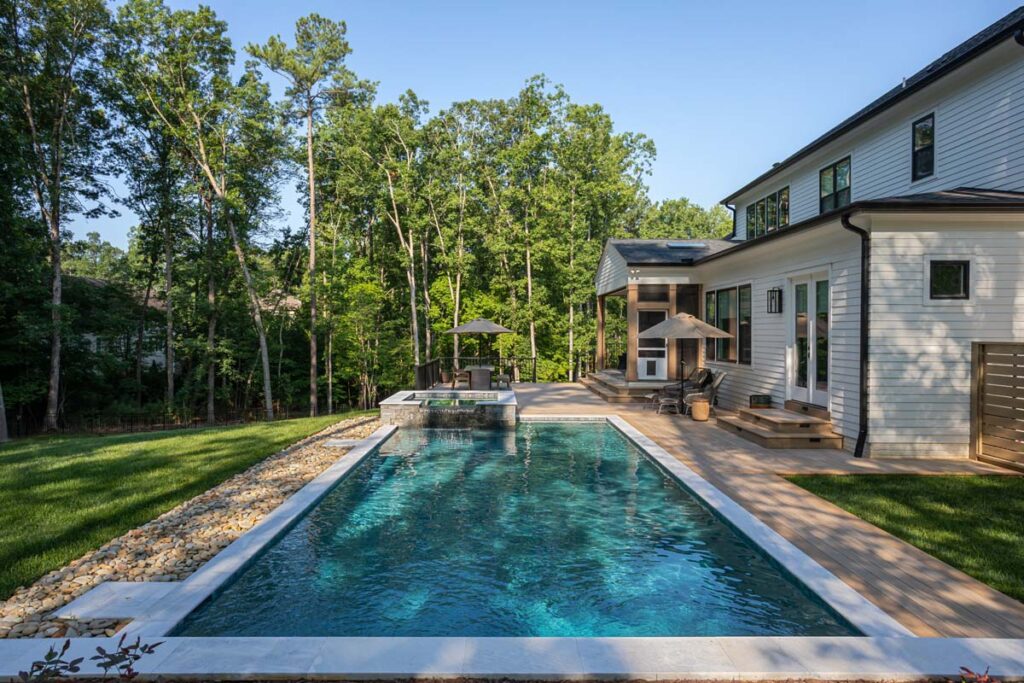 Wide shot of Royal Amber pool.